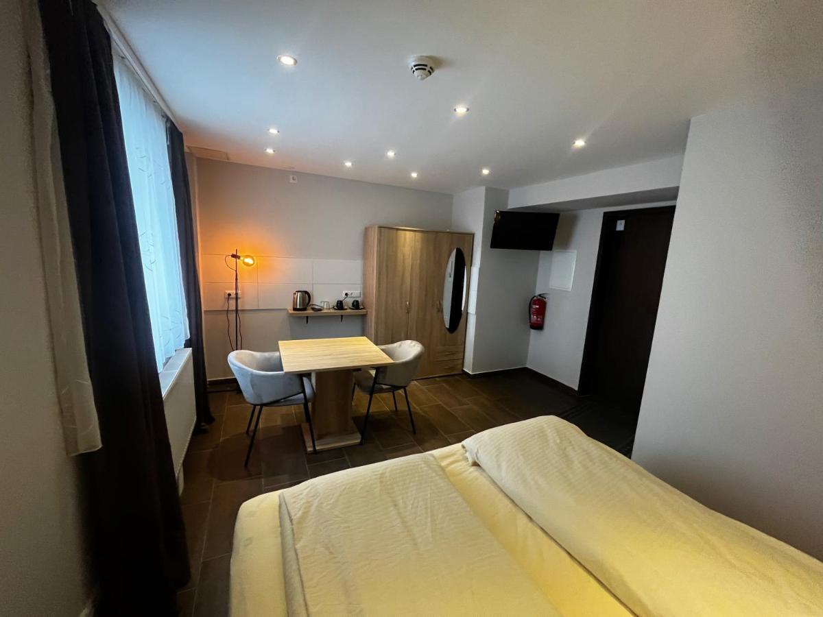 Mala Me Hotel ハノーファー エクステリア 写真